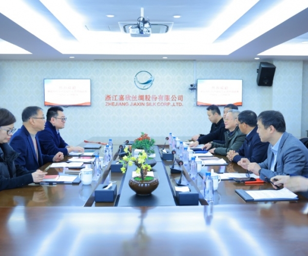 中国纺织品进出口商会曹甲昌会长一行来访调研 深刻调研表贸走势，携手探寻前行新径
